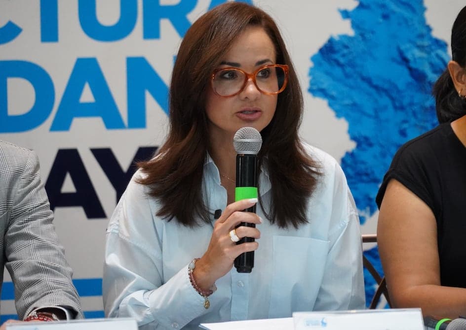 Marcela Aguiñaga abandona Revolución Ciudadana tras 18 años