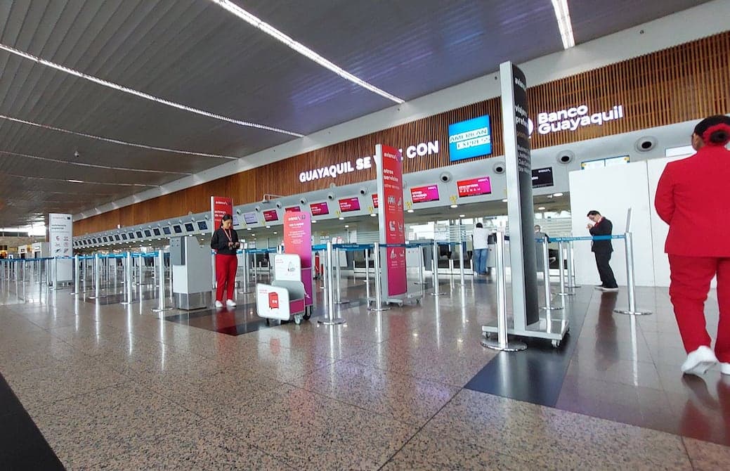 Gobierno intenta apropiarse de fondos del aeropuerto de GYE